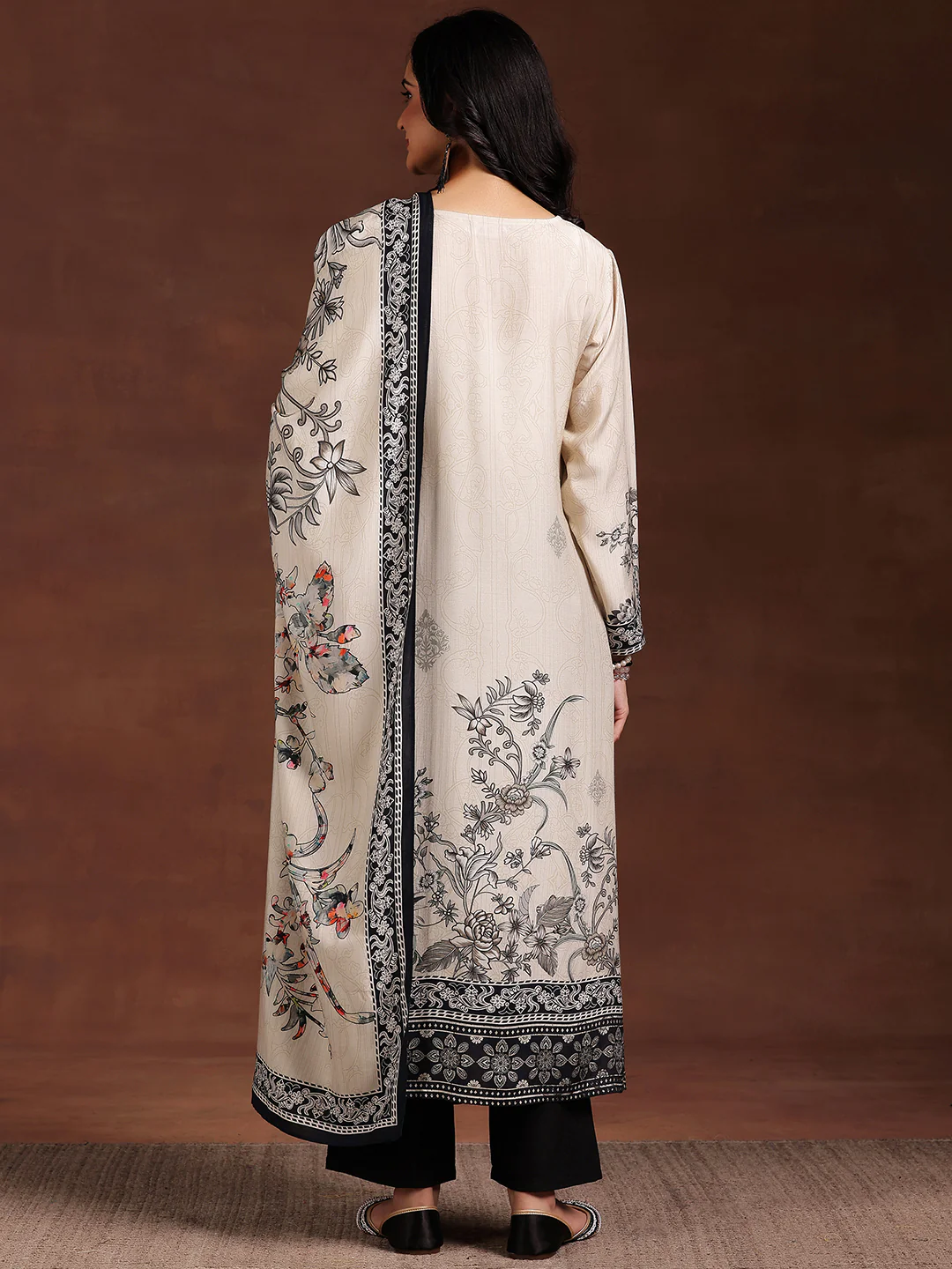 Monochrome Printed Silk Blend Straight Suit With Dupatta - Image 4