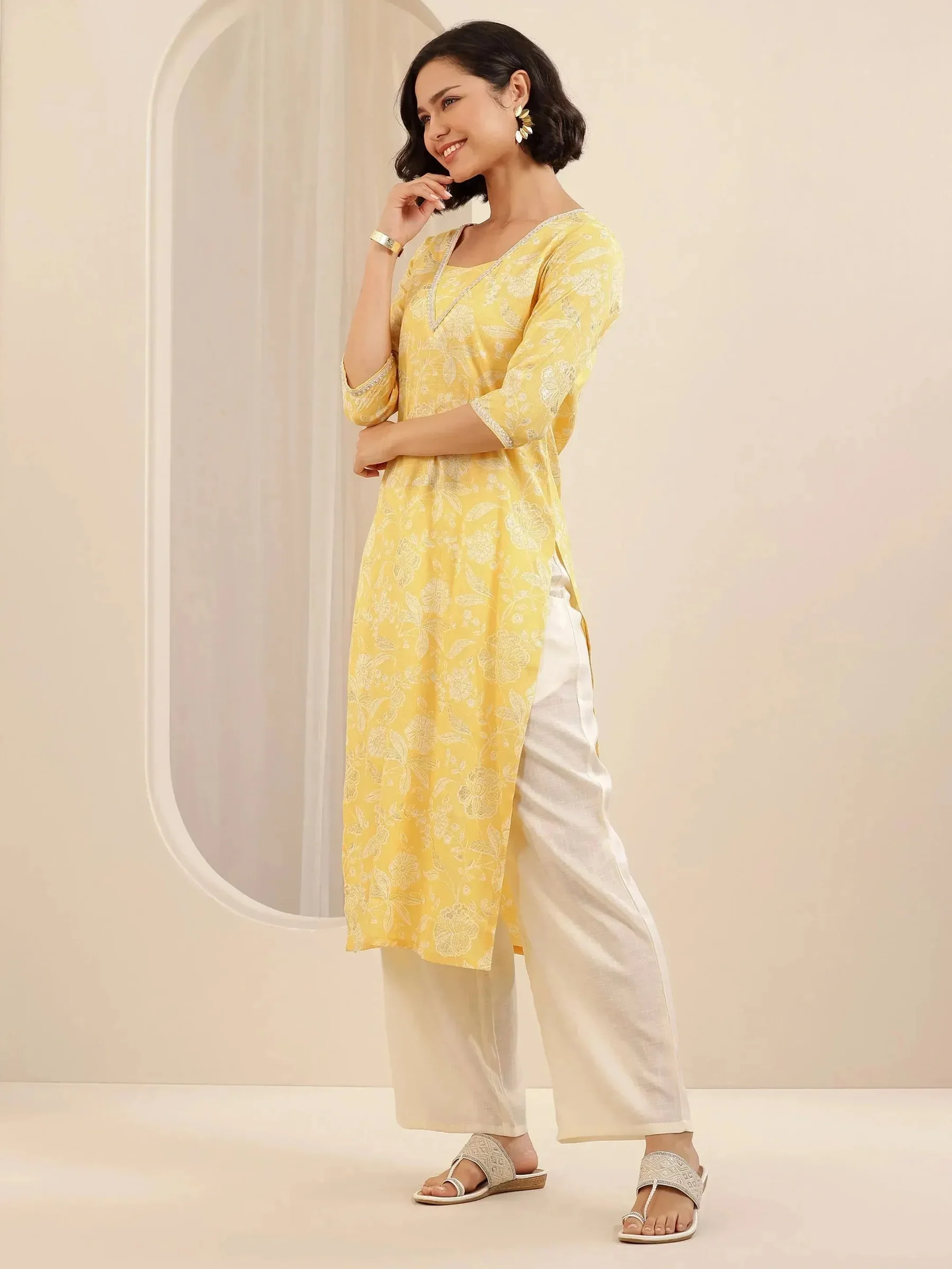 Yellow Printed Cotton Blend Straight Suit Set With Dupatta - Image 2