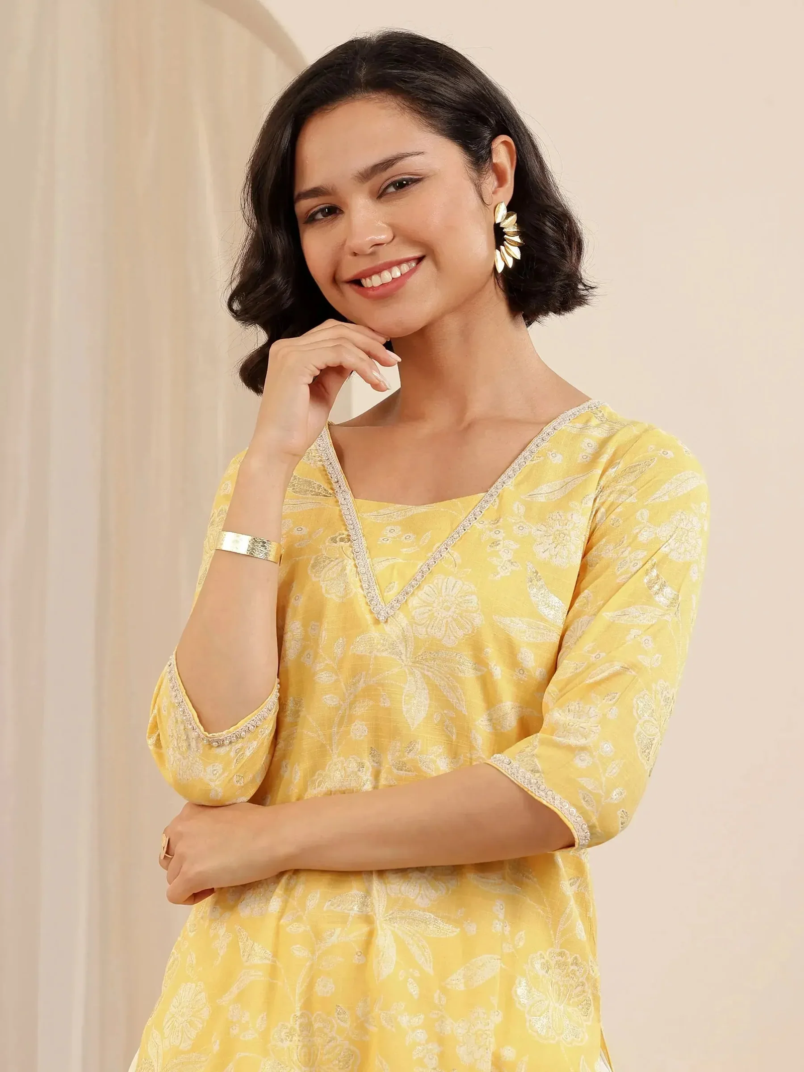 Yellow Printed Cotton Blend Straight Suit Set With Dupatta - Image 7