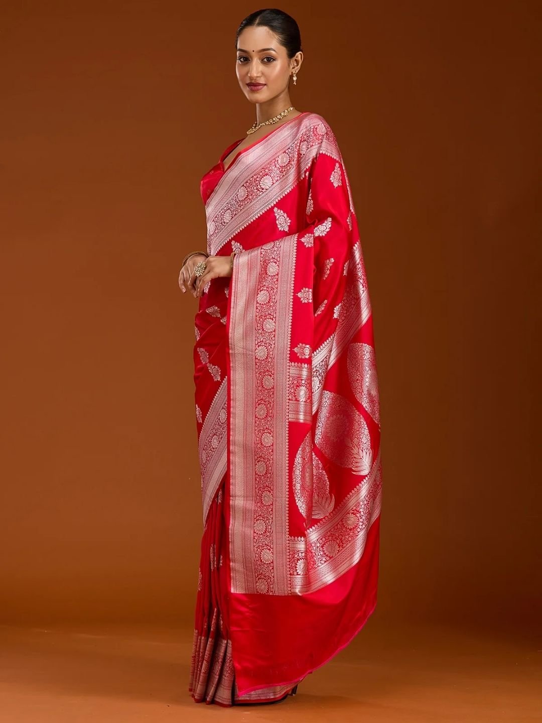 Red Zariwork (Silver) Satin Silk Saree - Image 5