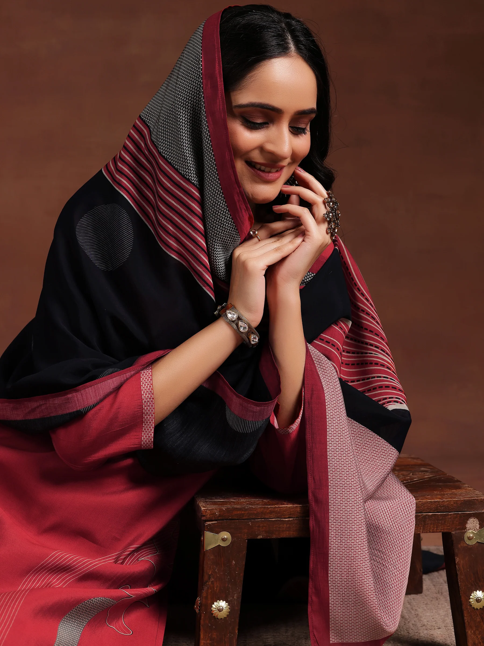 Maroon Printed Silk Blend Straight Suit With Dupatta - Image 6