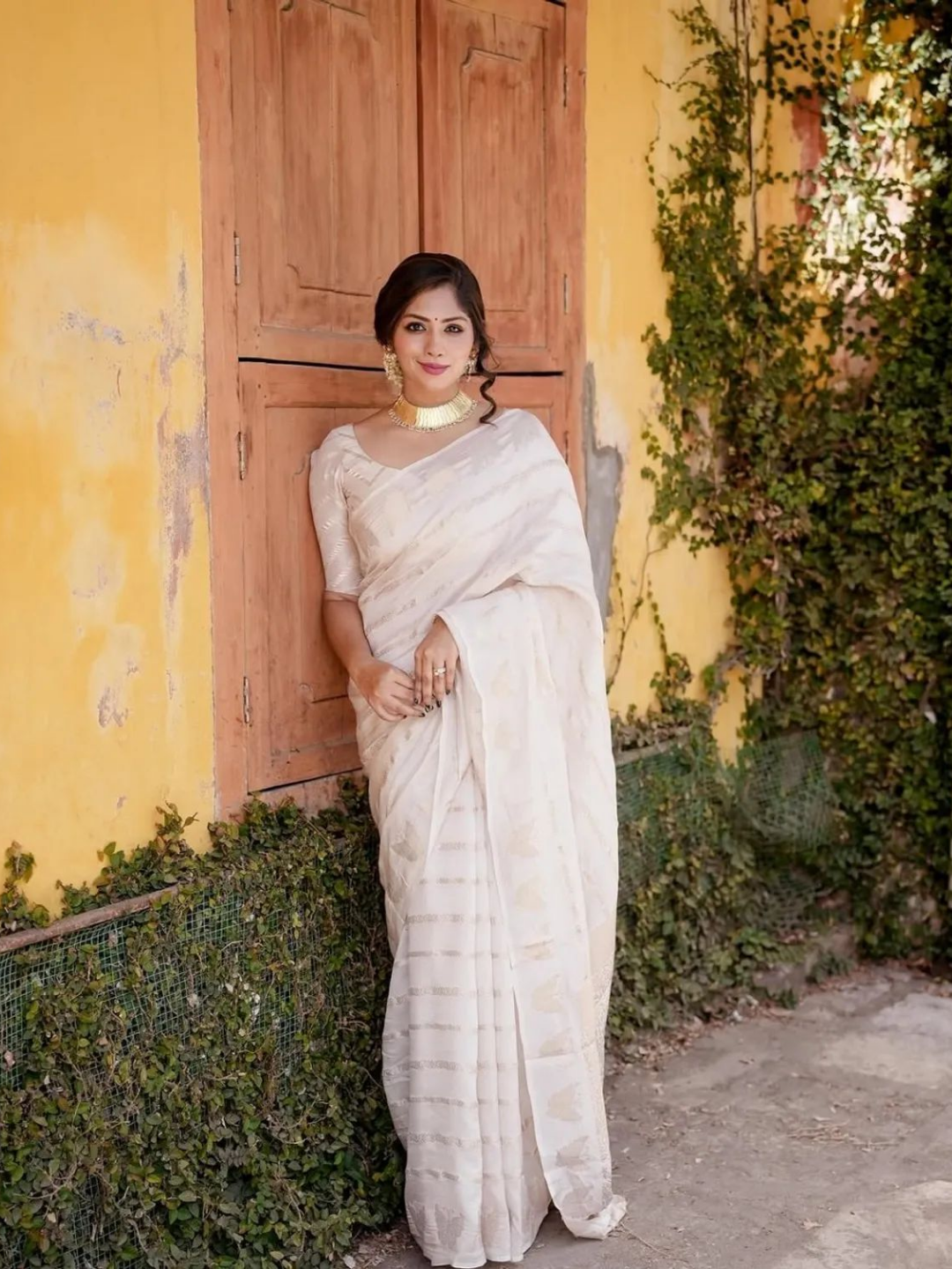 Ivory Grace Lichi Silk Saree